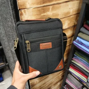 کیف دوشی اسپرت مردانه چرم مصنوعی دو طبله ابعاد 24x18x7 سانتیمتر