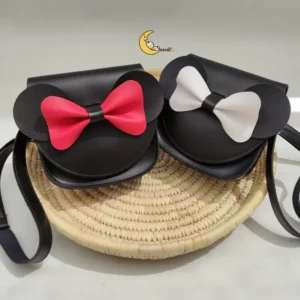 کیف دوشی دخترانه چرم مصنوعی طرح میکی موس مناسب 2 تا 10 سال کیف دوشی دخترانه چرم مصنوعی طرح میکی موس مناسب 2 تا 10 سال