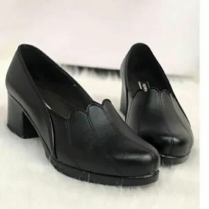 کفش پاشنه دار زنانه چرم مصنوعی مشکی مدل دل آرا